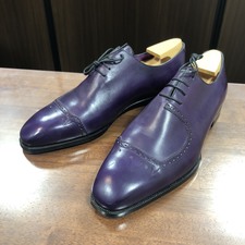 エコスタイル大阪心斎橋店にて、オーベルシー(Aubercy)のパープル、パンチドキャップトゥレザーシューズ/革靴を高価買取いたしました。状態は傷などなく非常に良い状態のお品物です。