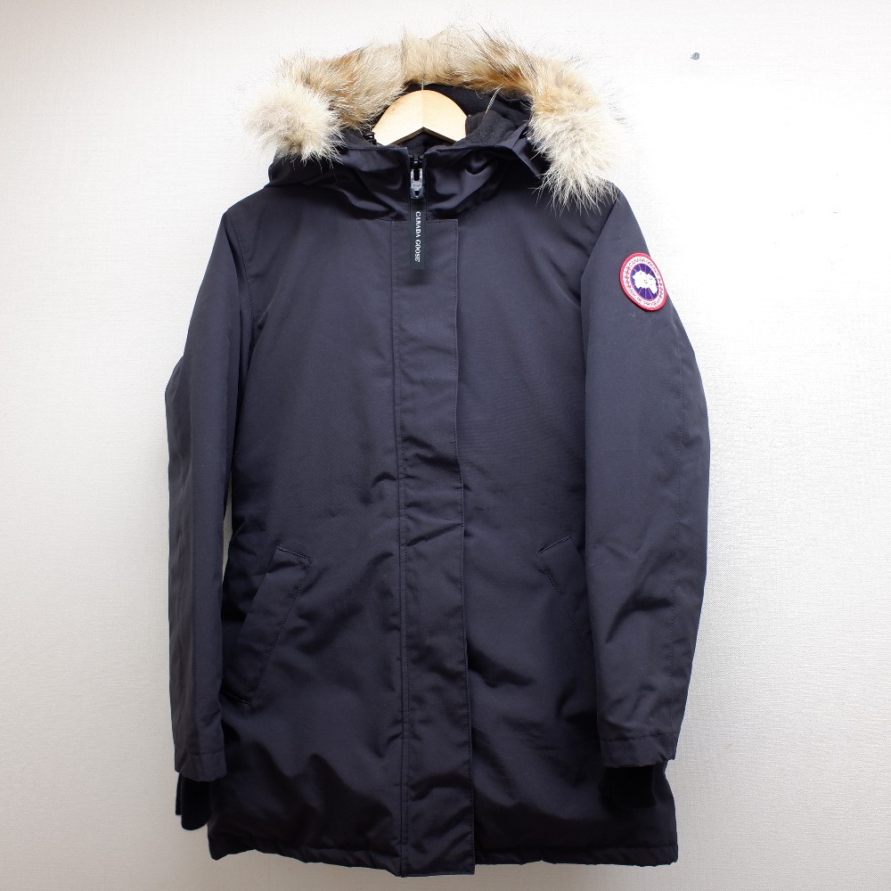 カナダグースの3037LA VICTORIA PARKA ヴィクトリアパーカー ダウンコートの買取実績です。