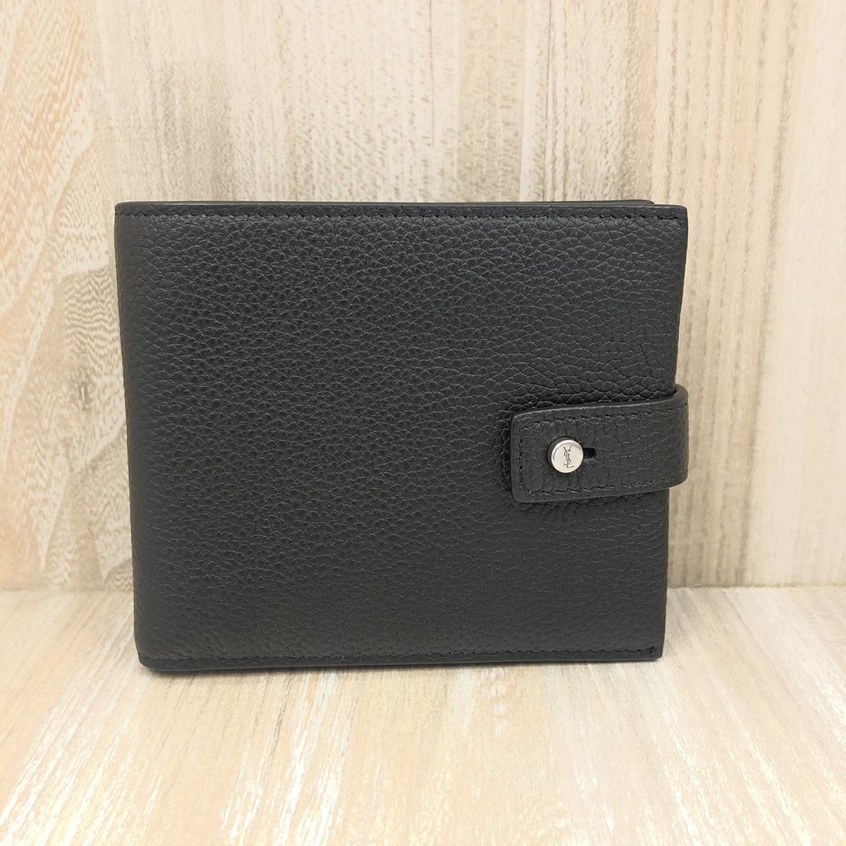 サンローランパリのGBL507618 ブラック レザー素材 2つ折り財布の買取実績です。