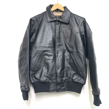 エコスタイル銀座本店で、ヴァンヂャケットのJK-19901の黒のホースハイドのジャケットを買取ました。状態は若干の使用感がある中古品です。