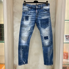 エコスタイル渋谷店で、2018年製のディースクエアードのデニム(S74LB0322 Sexy Twist jean)を買取りました。状態は若干の使用感がある中古品です。