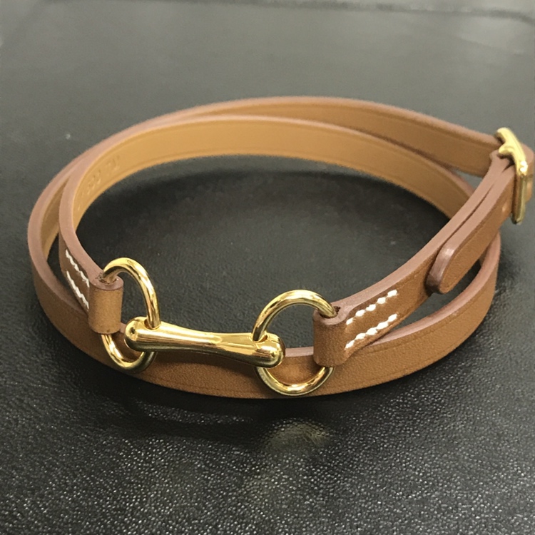 エルメスのBracelet Heritage Equestre Triple Touの買取実績です。