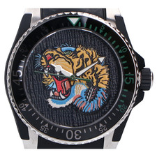 グッチ YA136318 DIVE ダイヴ タイガー クオーツ 時計 メンズ 買取実績です。
