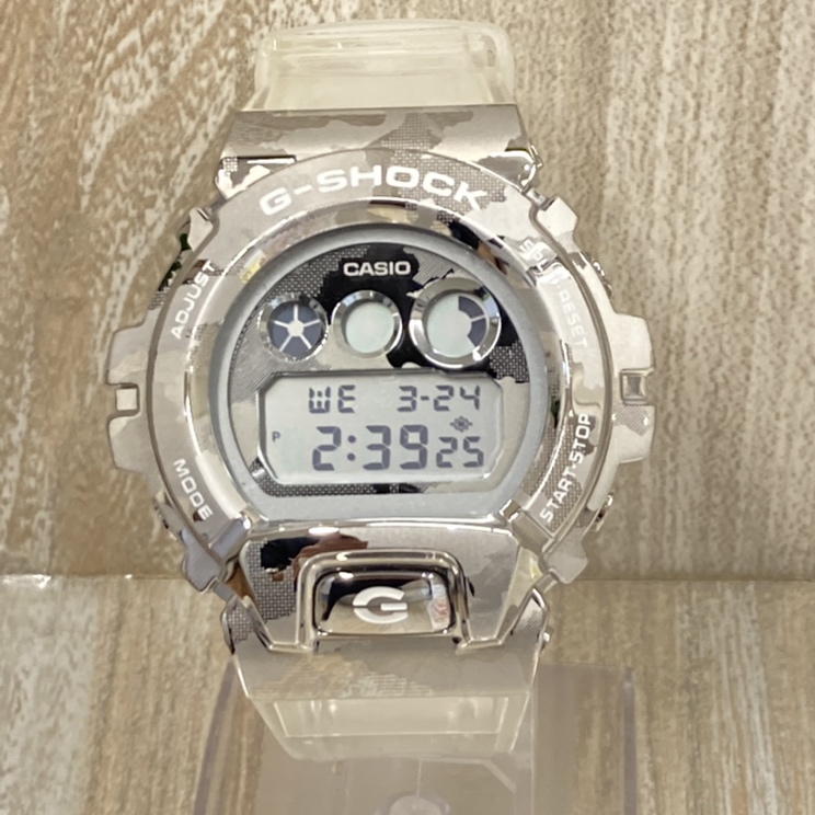 ジーショックのGM-6900SCM-1JF メタルカバー スケルトンカモフラージュ デジタル腕時計の買取実績です。