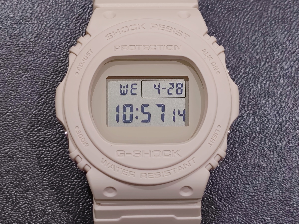 ジーショックのDW-5750HS20-4JF エンダースキーマーコラボ アナデジ 腕時計の買取実績です。
