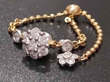 エコスタイル新宿店で、アベリの269R PTK18YG 0.43ct ダイヤモンド チェーンリングを買取しました。状態は綺麗な状態の中古美品です。