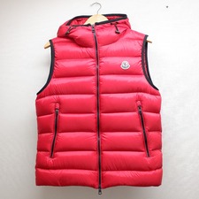 モンクレール 赤 RAY GILET ダウンベスト 買取実績です。