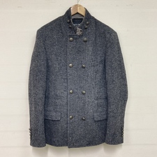 エコスタイル銀座本店で、ドルチェ&ガッバーナのG2299Tのグレーのスタンドカラーのダブルボタンのウール素材のジャケットを買取ました。状態は若干の使用感がある中古品です。
