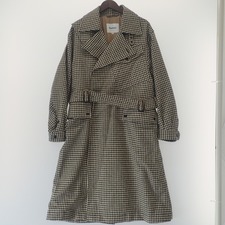 エコスタイル宅配買取センターにてバブアーの20年製のガンクラブチェックのコートを買取いたしました。状態は若干の使用感がある中古品です。