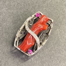 エコスタイル銀座本店で、日笠計の赤珊瑚のK18WGのダイヤモンドのペンダントトップを買取ました。状態は綺麗な状態の中古美品です。