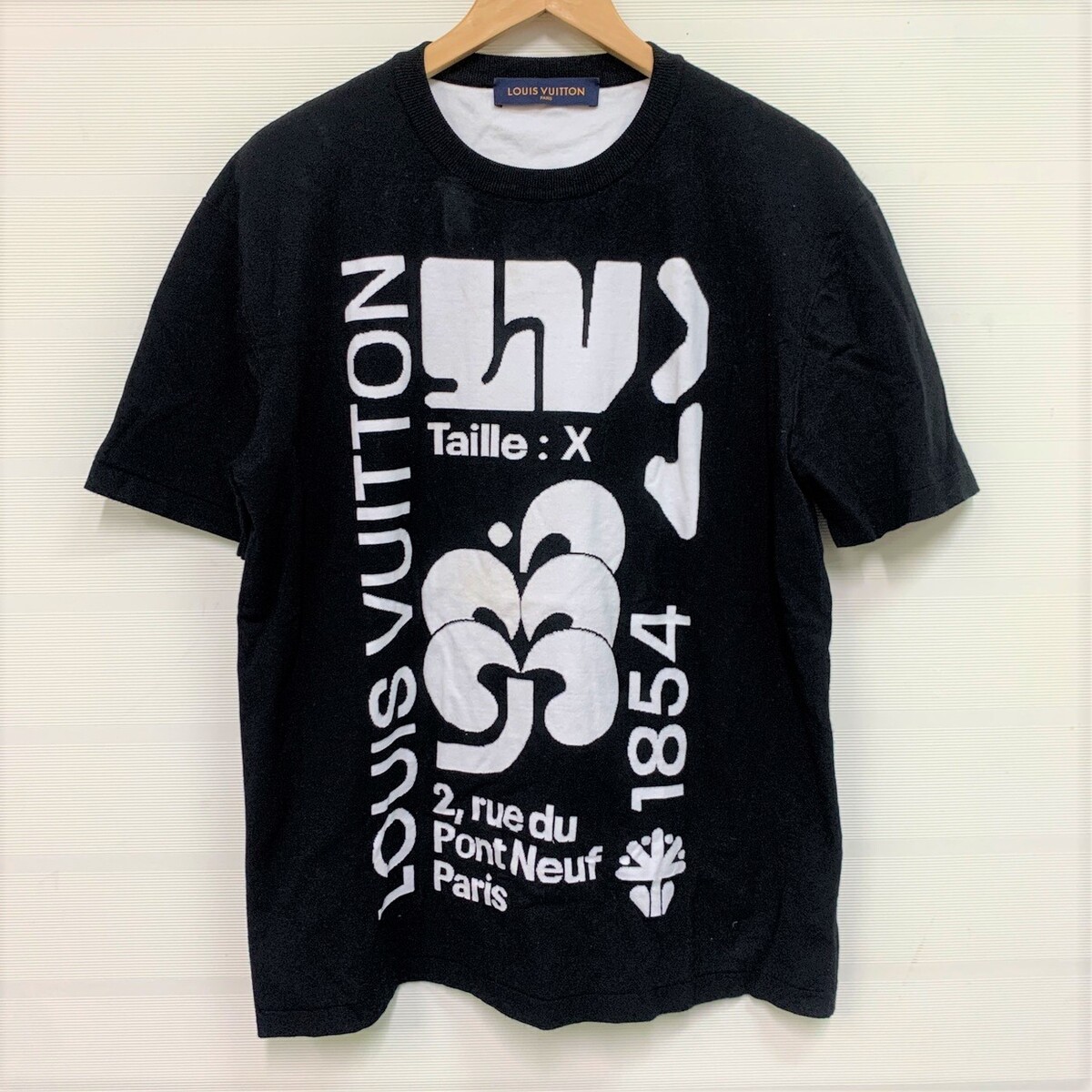 ルイヴィトンの20年製 ブラック グラフィックインターシャ Ｌサイズ Ｔシャツの買取実績です。