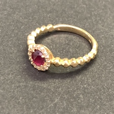 エコスタイル銀座本店で、ヴァンドーム青山のk18素材の1Pルビー×ダイヤモンドのリングを買取いたしました。状態は傷などなく非常に良い状態のお品物です。