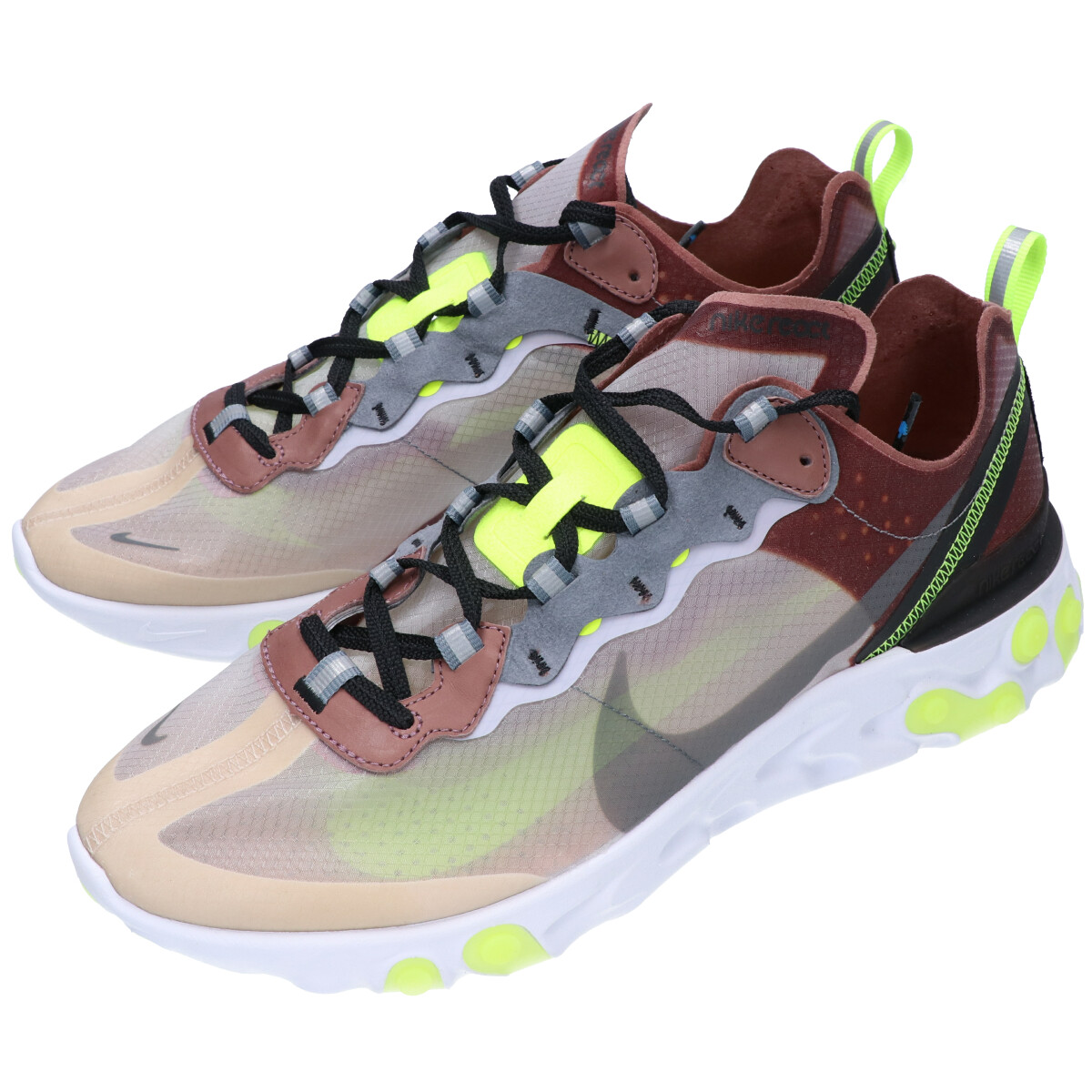 ナイキのAQ1090-002 REACT ELEMENT 87 スニーカーの買取実績です。