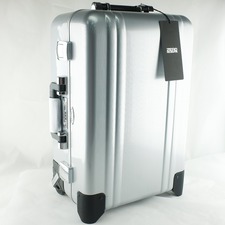 ゼロハリバートンのZRF20-SI 8054209 Classic CARRY ON 2 WHEEL TRAVEL CASE スーツケースを買取させていただきました。エコスタイル宅配買取センター状態は