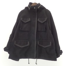 エコスタイル浜松入野店で、サカイの品番が17-03274のブラックの異素材のフィールドジャケットを買取しました。状態は通常使用感があるお品物です。