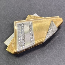 エコスタイル銀座本店で、石川暢子のK18×Pt900素材のダイヤモンド0.41ctのブローチを買取いたしました。状態は通常使用感があるお品物です。